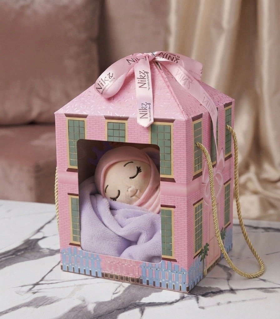 Add a gift box (Dollhouse window carry box)